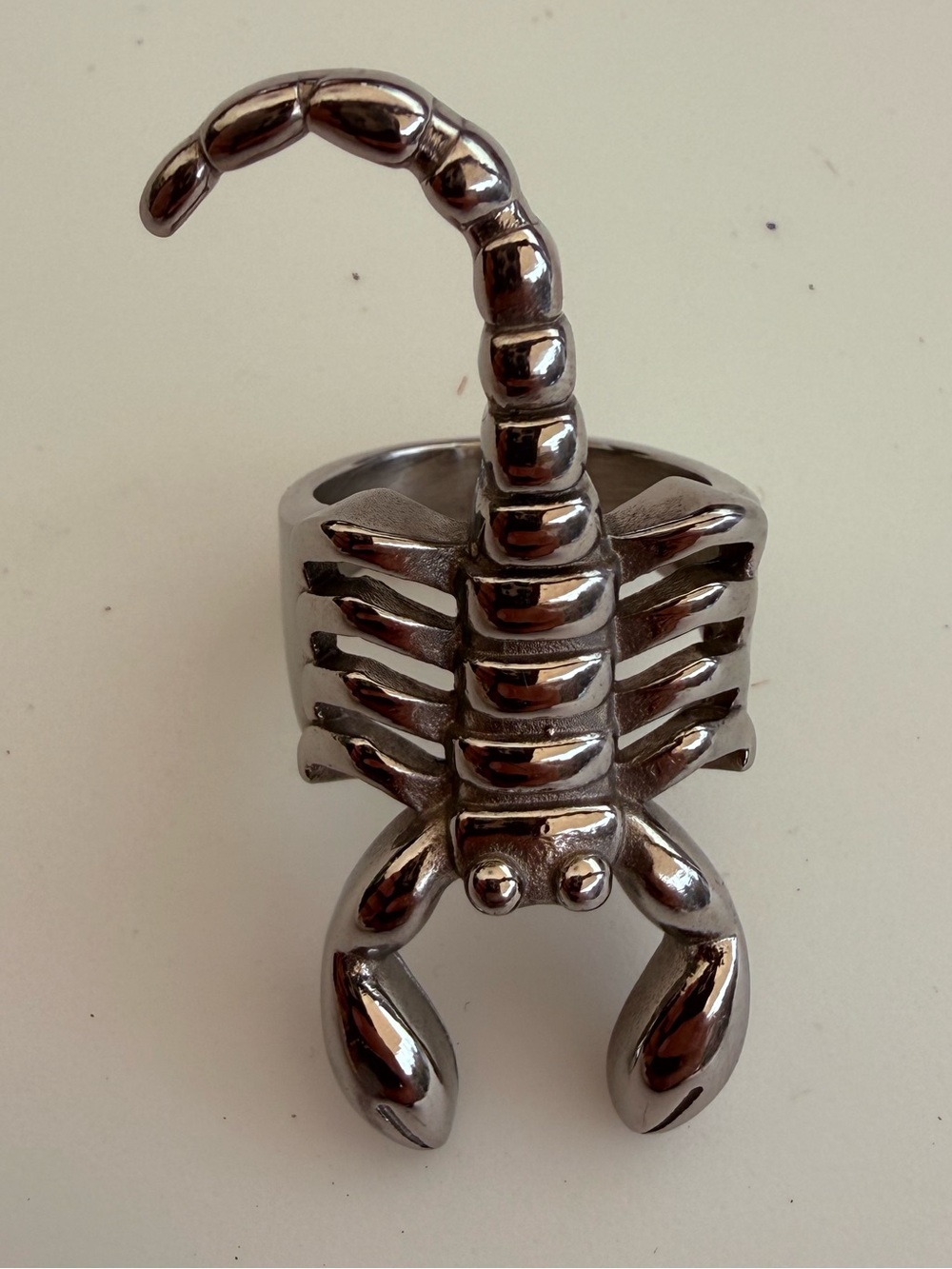 Size 9 Scorpion Statement Ring - Silver Tone
